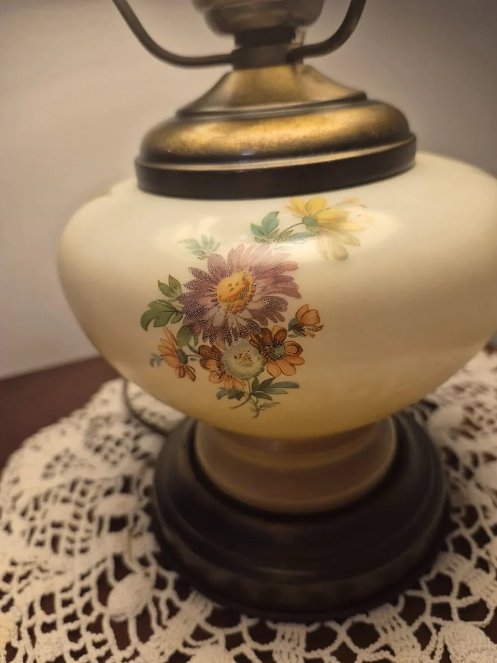 Hurricane Style Boudoir Lamp 18
